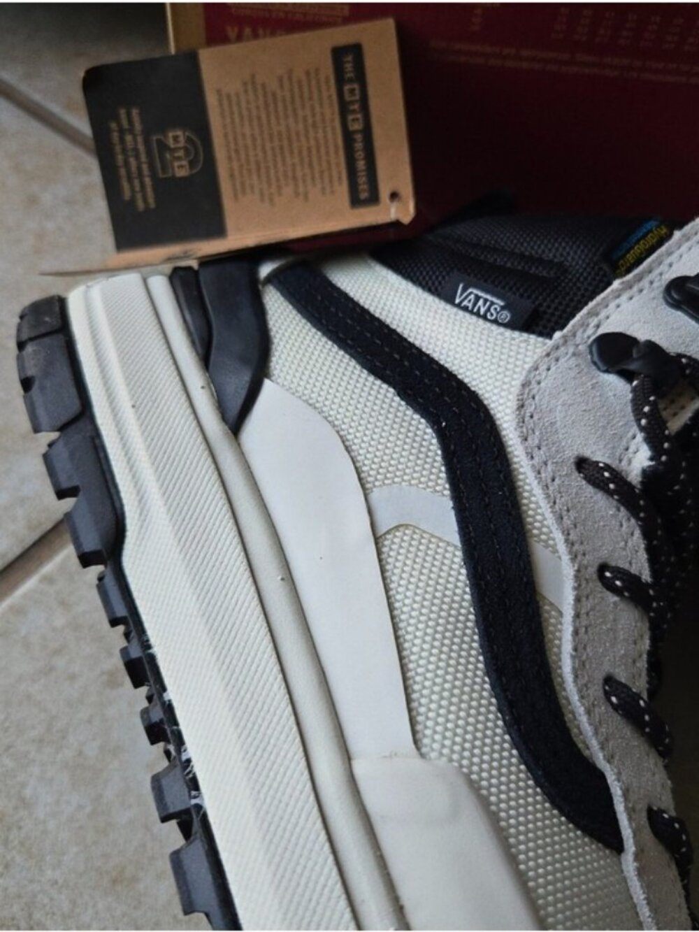 Vans Ultrarange Exo Hi Mte2 Women Size 9 Black And White Hiking Boot 0826 - Picture 4 of 8